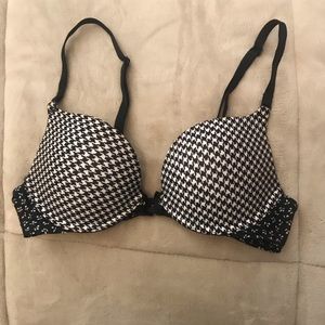 Victoria’s Secret Houndstooth Bra
